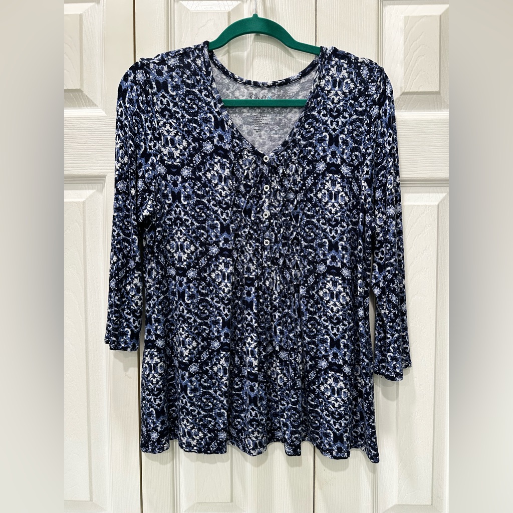 Croft & Barrow Blue Ruffled Blouse With 3/4 Sleeves
